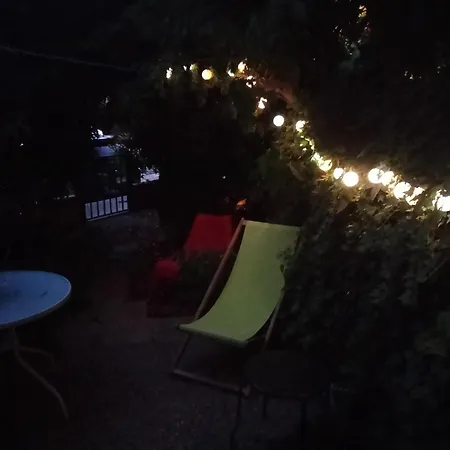 Joli Avec Jardinet *