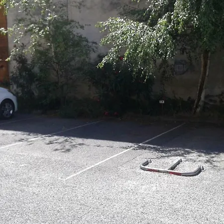 Joli Avec Jardinet *