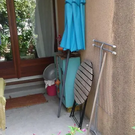 Joli Avec Jardinet Avignon